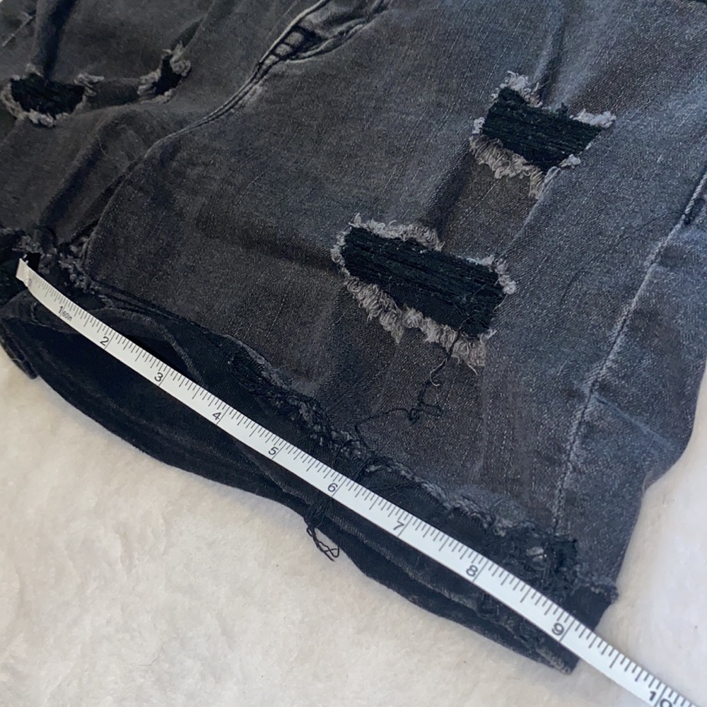 Stretchy slightly distressed black jean shorts! - Picture 9 of 11